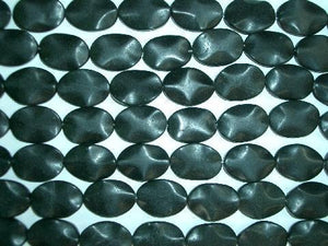 Matte Blackstone Faceted Oval Twisted 18X25Mm
